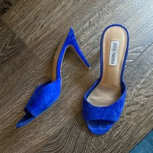 Steve Madden blue suede heel slip on sandal size 8